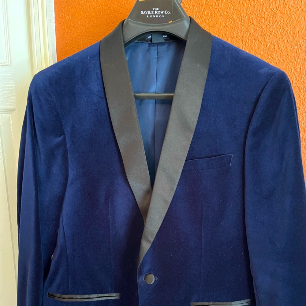 Savile Row Co. Velvet Blazer